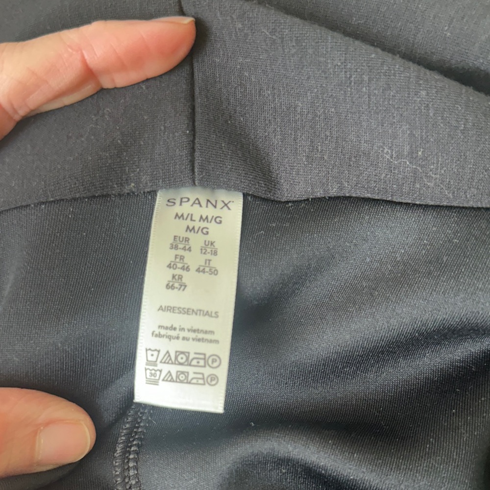 Spanx Air Essentials Cocoon Cardigan - Picture 3 of 4